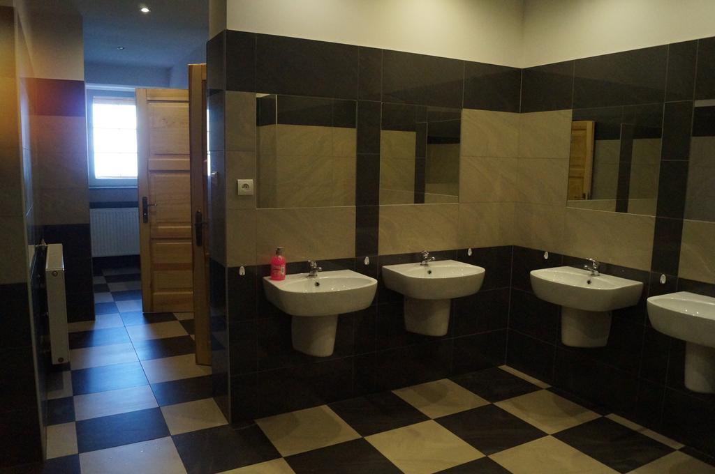 Auberge de jeunesse Schronisko Pttk Hala Szrenicka à Szklarska Poreba Chambre photo