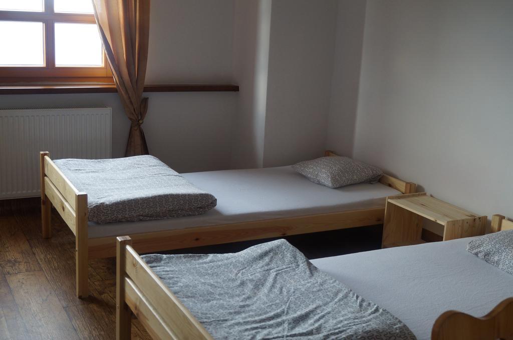 Auberge de jeunesse Schronisko Pttk Hala Szrenicka à Szklarska Poreba Chambre photo
