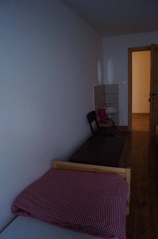 Auberge de jeunesse Schronisko Pttk Hala Szrenicka à Szklarska Poreba Chambre photo